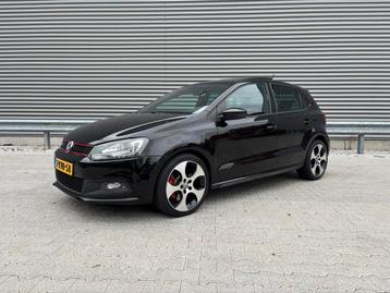 Volkswagen Polo 1.4tsi GTI 180pk  DSG 2013 Zwart pano beschikbaar voor biedingen