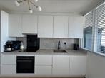 1 jaar gebruikt keuken met Siemens apparatuur, Huis en Inrichting, Keuken | Complete keukens, Ophalen, Zo goed als nieuw