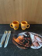 Chocomel mokken met receptenwaaier en lepels NIEUW, Huis en Inrichting, Ophalen of Verzenden, Nieuw, Overige stijlen, Kop(pen) en/of Schotel(s)