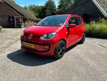 Volkswagen up! 1.0 high up 75 pk! Airco,lm velgenNette auto  beschikbaar voor biedingen