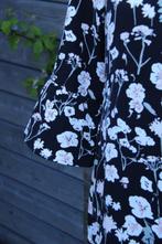 Jurk zwart bloem Opus mt 38 Winy flower Vaste prijs AANBIE, Kleding | Dames, Jurken, Maat 38/40 (M), Zwart, Ophalen of Verzenden