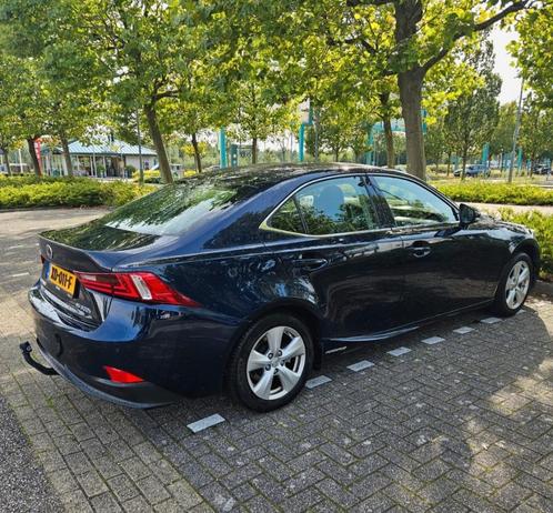 Lexus IS 300H 2.5 Hybrid CVT 2015 Blauw, Auto's, Lexus, IS, Hybride Elektrisch/Benzine, Volledig hybride, A, Sedan, Automaat, Geïmporteerd