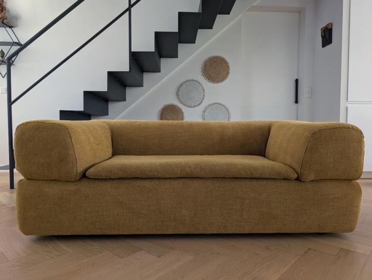 Gelderland 2-zits mosterd geel, Huis en Inrichting, Banken | Sofa's en Chaises Longues, Zo goed als nieuw, Tweepersoons, 200 tot 250 cm