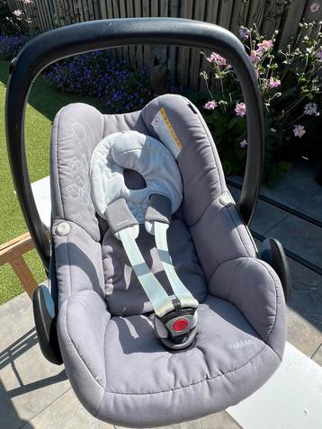 Maxi Cosi pebbles incl. regenhoes beschikbaar voor biedingen