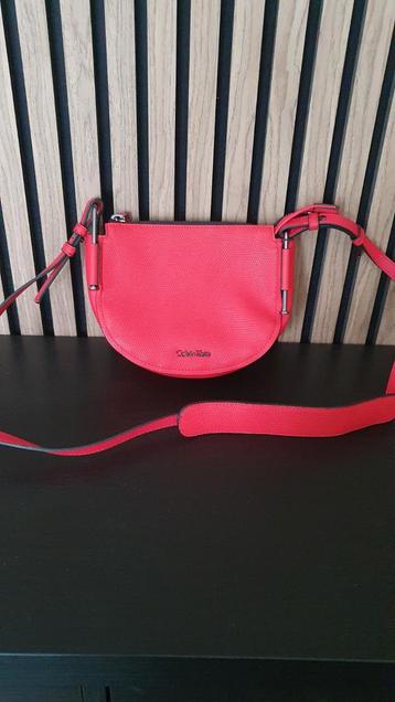 Nieuw Calvin Klein handtasje beschikbaar voor biedingen