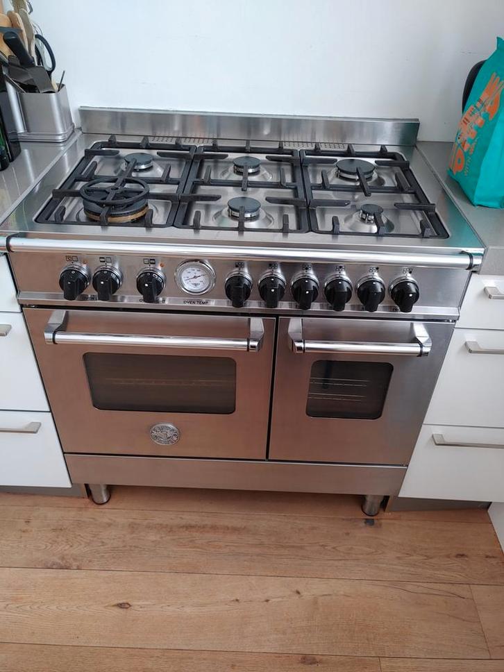 Bertazzoni Fornuis met Dubbele Oven, Witgoed en Apparatuur, Ovens, Zo goed als nieuw, Vrijstaand, Oven met grill, 60 cm of meer