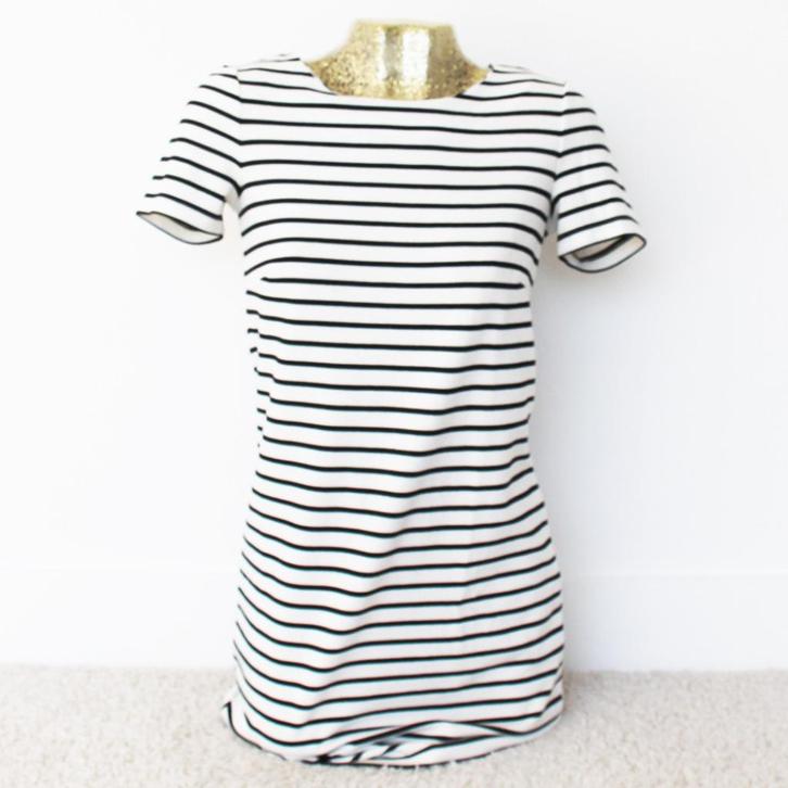 Super Leuke Vila Streepjes Jurk (XS) - 78 € 15,-, Kleding | Dames, Jurken, Zo goed als nieuw, Maat 34 (XS) of kleiner, Overige kleuren