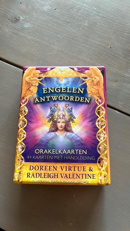 Radleigh Valentine - Engelen antwoorden orakelkaarten, Boeken, Esoterie en Spiritualiteit, Zo goed als nieuw, Overige typen, Tarot of Kaarten leggen