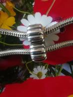 Pandora dubbelclip. Retited en COLLECTERS ITEM, Sieraden, Tassen en Uiterlijk, Bedels, Pandora, Ophalen of Verzenden, Zo goed als nieuw