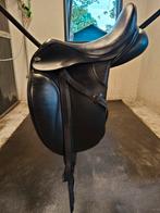 Throwgood t8 dressuurzadel, Dieren en Toebehoren, Paarden en Pony's | Zadels, Ophalen, Zo goed als nieuw, Dressuur