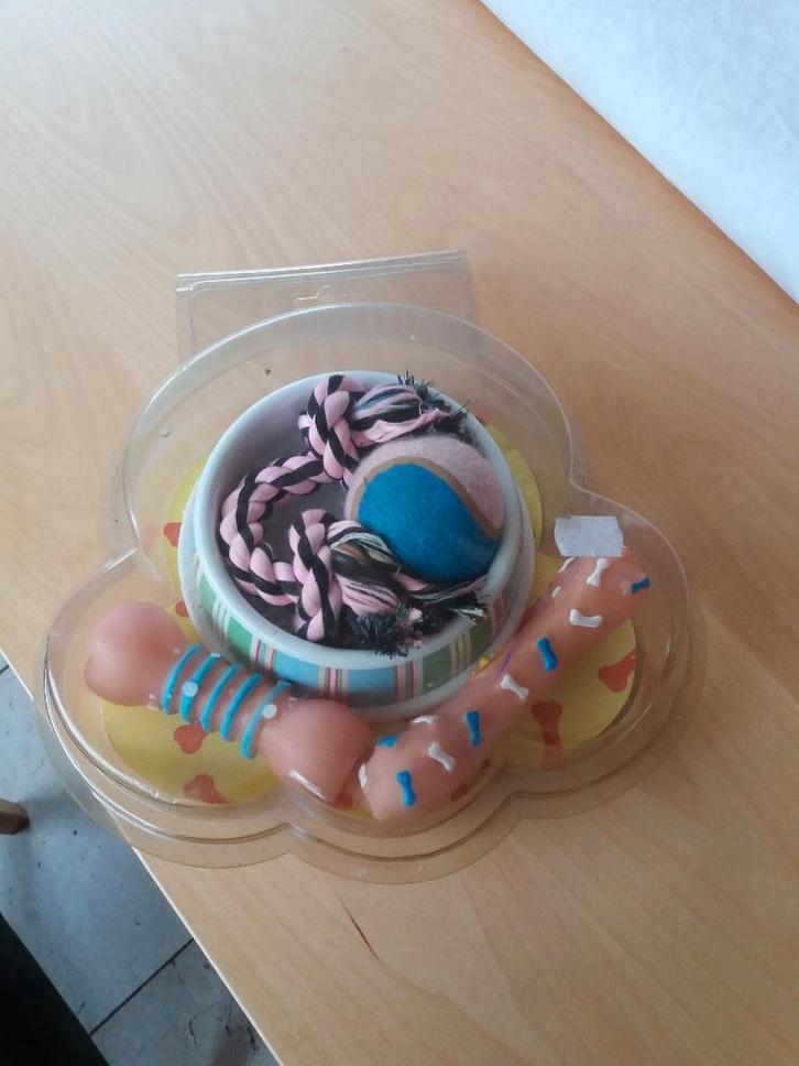 honden speeltjes & voerbak, Dieren en Toebehoren, Hondenspeelgoed, Nieuw, Intelligentiespeelgoed, Ophalen of Verzenden