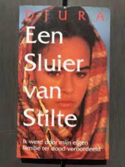 bw2-djura-een sluier van stilte-goede staat, Boeken, Biografieën, Zo goed als nieuw, Ophalen of Verzenden