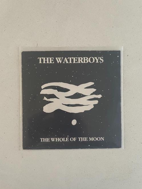 The Waterboys - The whole of the Moon (7 inch), Cd's en Dvd's, Vinyl Singles, Zo goed als nieuw, Single, Pop, 7 inch, Verzenden
