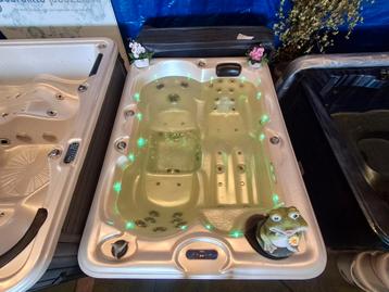 💦 AANBIEDING NU 3450 euro‼️balboa spa 2.00x1.45x0.78 beschikbaar voor biedingen