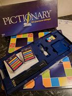 Pictionary Nieuw, Hobby en Vrije tijd, Gezelschapsspellen | Bordspellen, Ophalen of Verzenden, Nieuw