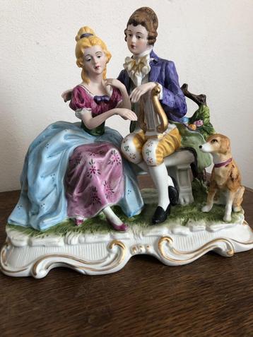 Beeld romantisch stelletje beschikbaar voor biedingen