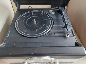 Xiron radio platenspeler beschikbaar voor biedingen