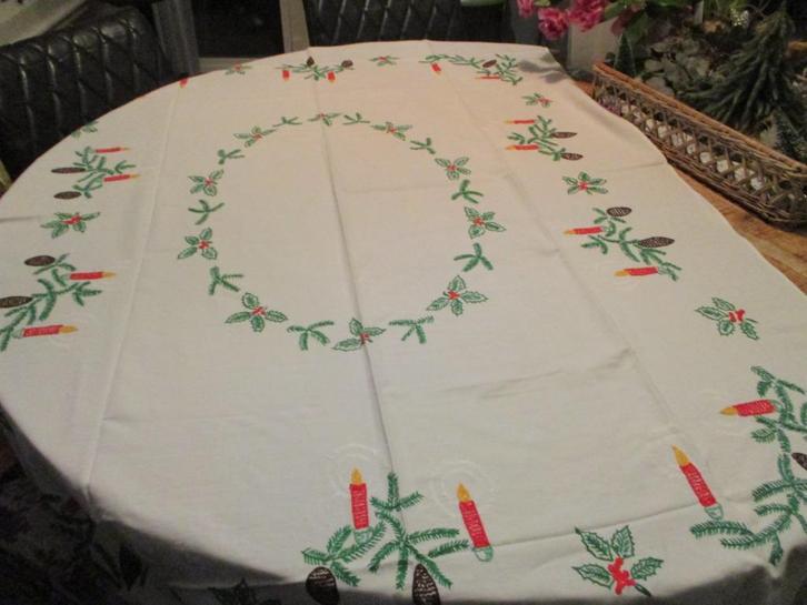 Geborduurd Kerstkleed,v.a 20,00e, Hobby en Vrije tijd, Borduren en Borduurmachines, Gebruikt, Overige typen, Handborduren, Ophalen of Verzenden