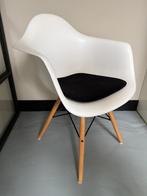 6x Vitra Eames Replica Stoelen, Kunststof, Gebruikt, Wit, Ophalen of Verzenden