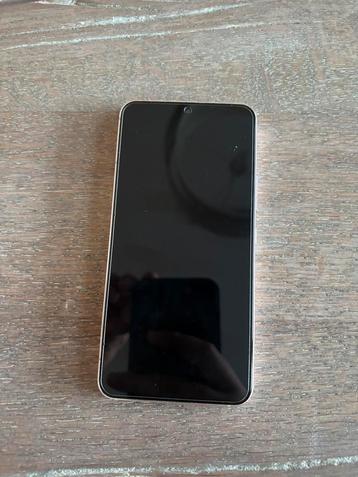 Samsung Galaxy S22 beschikbaar voor biedingen