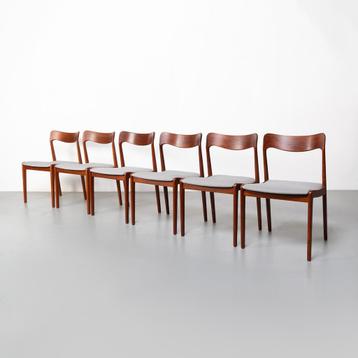Vintage Deense eetkamerstoelen, set van 6 beschikbaar voor biedingen