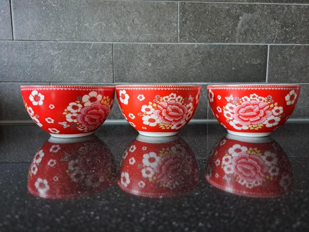 Kleine kommetjes Room Seven servies, Huis en Inrichting, Keuken | Servies, Gebruikt, Ophalen of Verzenden, Kom(men), Overige stijlen