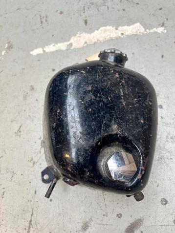 BSA C11 C12 olie tank  beschikbaar voor biedingen