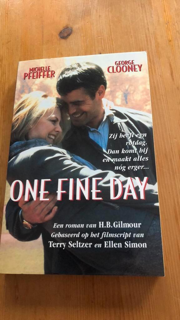 One fine day, Boeken, Romans, Zo goed als nieuw, Ophalen of Verzenden