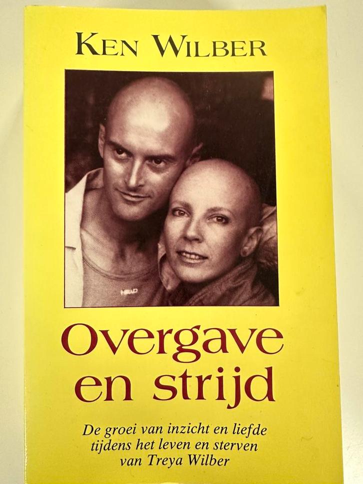 K. Wilber - Overgave en strijd, Boeken, Overige Boeken, Zo goed als nieuw, Ophalen of Verzenden