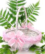 Schitterende witte rieten strooimandje met roze organza lint, Ophalen of Verzenden, Nieuw, Feestartikel, Geboorte of Huwelijk