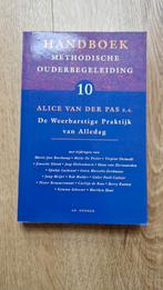 A. van der Pas - 10 de weerbarstige praktijk van alledag, Ophalen of Verzenden, Zo goed als nieuw