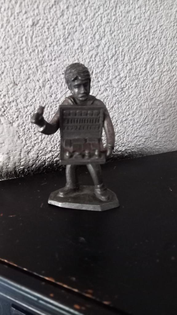 Tinnen beeldje de marktkramer, Antiek en Kunst, Antiek | Tin, Ophalen of Verzenden