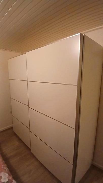 Ikea pax kledingkast met schuifdeuren, Huis en Inrichting, Kasten | Kledingkasten, Zo goed als nieuw, 200 cm of meer, 200 cm of meer