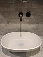 Moderne waskom met kraan, Ophalen, Gebruikt