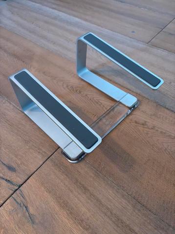 Griffin notebookstandaard beschikbaar voor biedingen