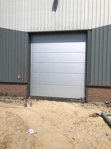 overhead deur hormann 3.5 mtr breed x 4.0mtr hoog 380 v beschikbaar voor biedingen
