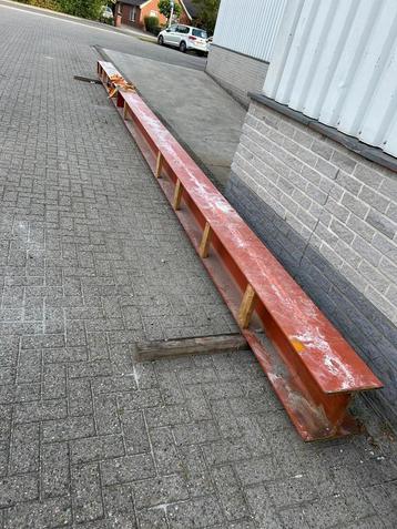 Stalen H-balk 10m beschikbaar voor biedingen