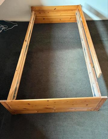 Ledikant 90x200 cm 