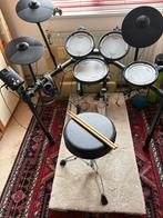 Roland TD1 Elektrisch Drumstel + Geluiddempende Vloer, Ophalen, Gebruikt, Roland, Elektronisch