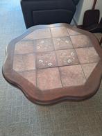 Mooie salontafel met tegels, Huis en Inrichting, Tafels | Salontafels, Ophalen, Gebruikt, Overige materialen, Overige vormen