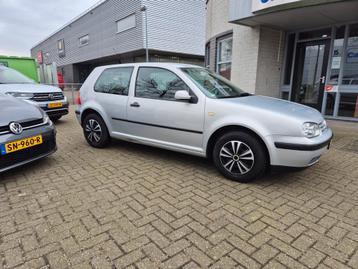Hele nette! Volkswagen Golf 1.4 1999 Grijs Dealer onderhoude beschikbaar voor biedingen
