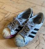 Gezocht afgedragen adidas superstars en stan smith, Ophalen of Verzenden, Gedragen, Wit