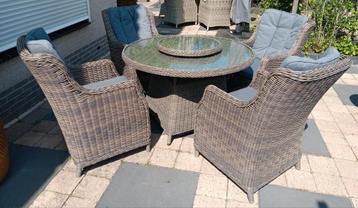 ronde wicker tuinset incl lazy suzan  beschikbaar voor biedingen