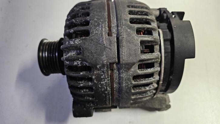 Dynamo 155A 6 rips BMW 3 / 5 /7 / X3 Serie E46 E60 E61 E65 E, Auto-onderdelen, Motor en Toebehoren, Gebruikt, Herkomst onderdeel bekend