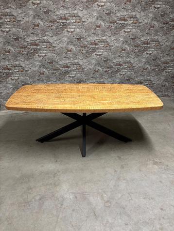 Deens ovale mangohout eetkamertafel nr.1063 beschikbaar voor biedingen
