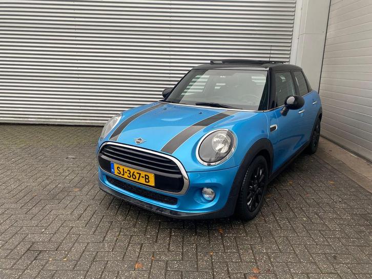 Mini Cooper 1.5 Business Edition | Navigatie | Panoramadak |, Auto's, Mini, Bedrijf, Cooper, ABS, Airbags, Airconditioning, Bluetooth