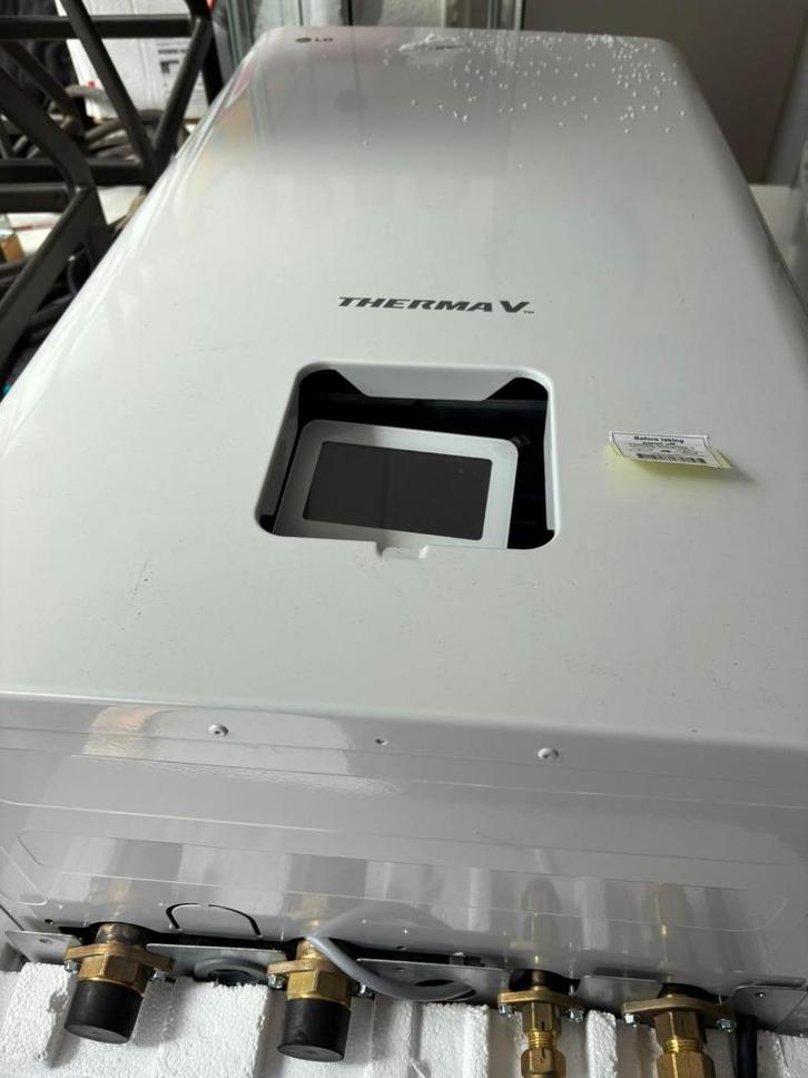 Warmtepomp nieuwe LG Split 4kW buitenunit 9kW binnenunit, Doe-het-zelf en Verbouw, Verwarming en Radiatoren, Nieuw, Overige typen