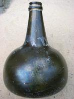 bodemvondst, puntgave 17e eeuwse z.g. kattekop fles, Ophalen of Verzenden