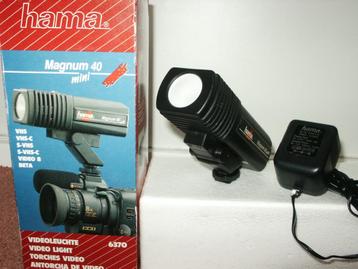 Hama Videolamp Magnum 40W Mini met stelschroef accu+adapter beschikbaar voor biedingen