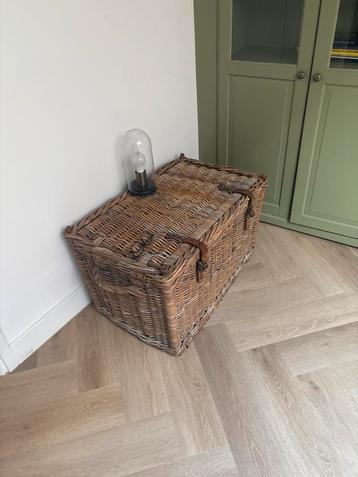 Grote rieten Mand - 80x50x45 cm beschikbaar voor biedingen